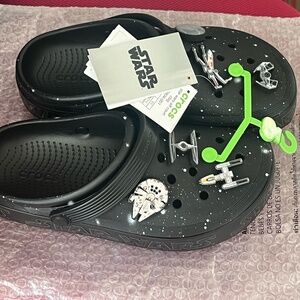 Crocs STAR WARS Off Court Clog NWT [M size 7/W size 9]